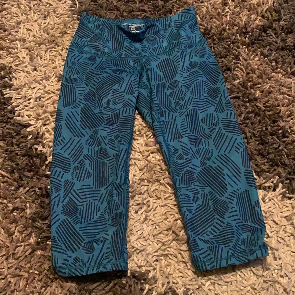 Brooks woman’s capri gym pant good cond size XS
